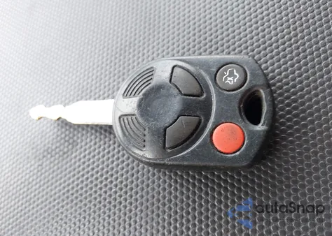 2010 Ford Escape Xlt from USA, damaged, VIN 1FMCU0D79AKD45036